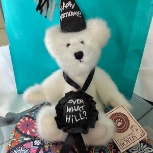 Boyds Bear Over the Hill Birthday